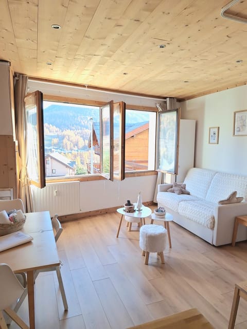 Natural landscape, Seating area, Mountain view