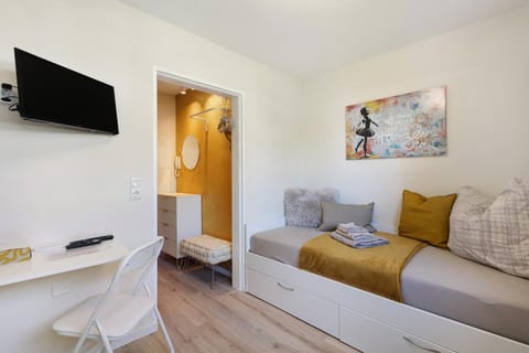 Property building, Living room, Bedroom
