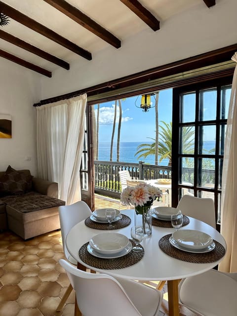 Balcony/Terrace, Living room, Dining area, Sea view