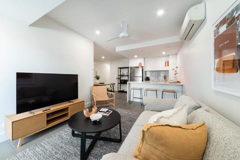 Kitchen or kitchenette, Living room