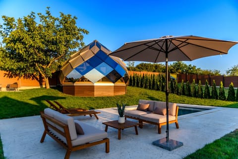 Coco House Villa in Novi Sad