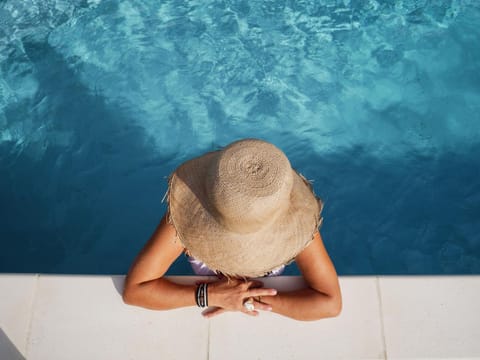 Swimming pool, Swimming pool