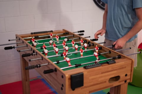 Game Room, Game Room