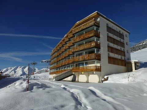 Studio pour 6 à L'Alpe d'Huez, proche pistes, casier à skis - FR-1-405-363 Apartment in Huez