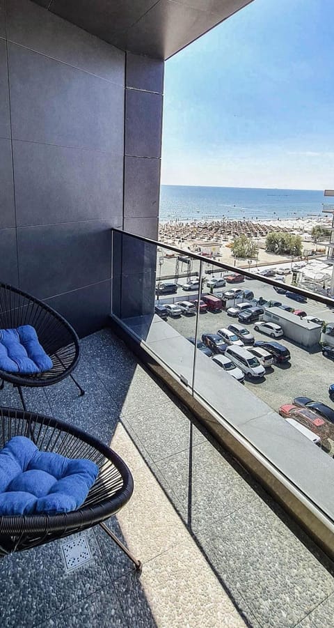 Day, View (from property/room), Balcony/Terrace, Seating area, Sea view