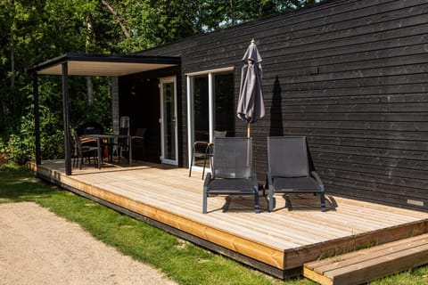 Balcony/Terrace, sunbed