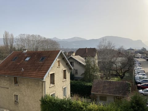 petit studio vue montagne Apartment in Chambery