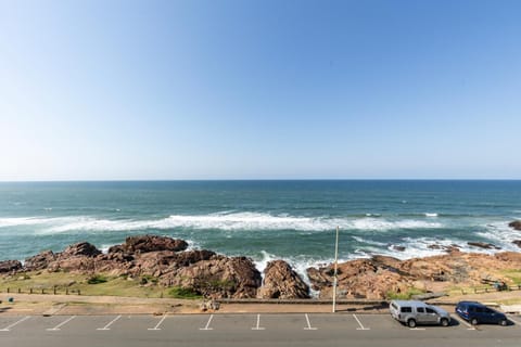 Neighbourhood, Beach, Sea view
