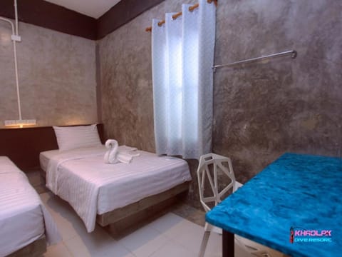 Khaolak Dive Resort Hotel in Khuekkhak