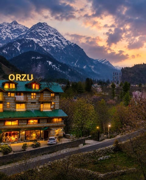 Property building, Natural landscape