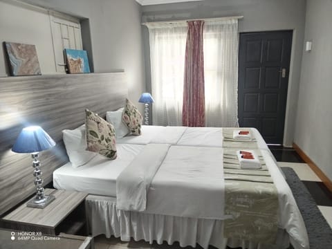 Bed, Decorative detail, Bedroom