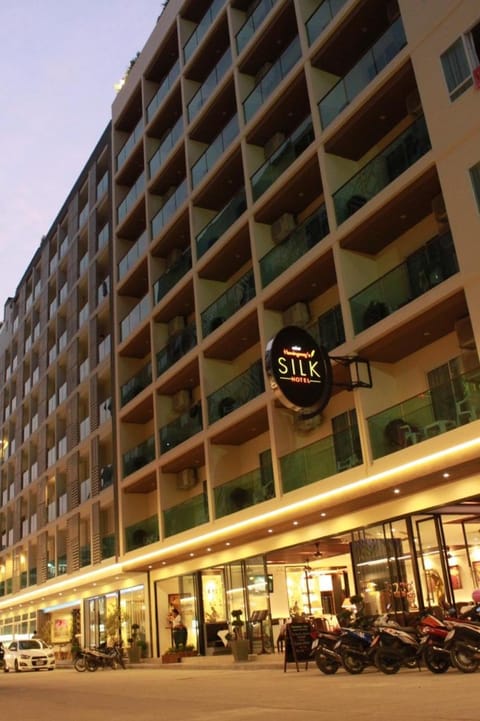 Property building, Day, Night, City view, Street view, Location, Parking