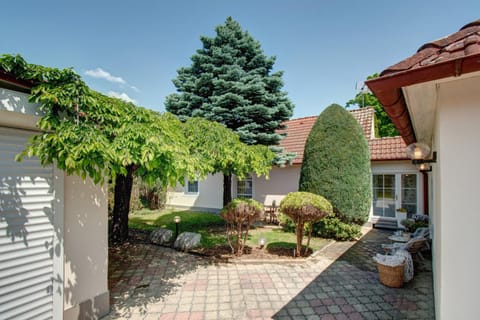 Property building, Garden, Garden view