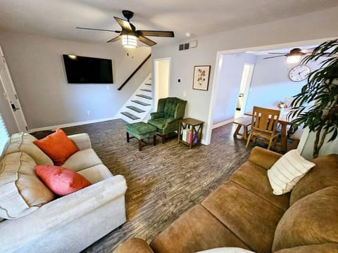Communal lounge/ TV room, Living room