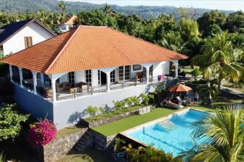 Day, Natural landscape, Bird's eye view, Garden, Garden view, Mountain view, Swimming pool