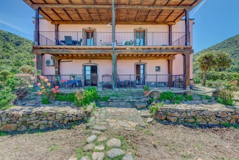 Agriturismo Amandolo Farm Stay in Tuscany