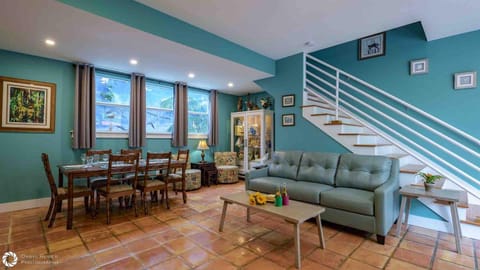 Good Vibrations by Last Key Realty House in Key West