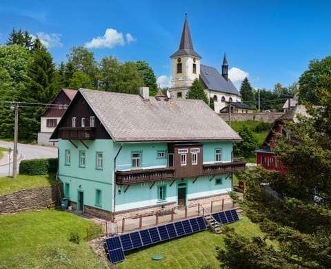 Property building, Spring, Day, Garden, Landmark view
