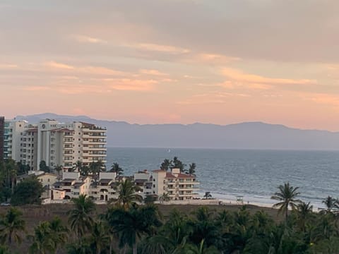 Restaurant/places to eat, Natural landscape, Beach, Mountain view, Sea view, Swimming pool, Sunrise, Sunset