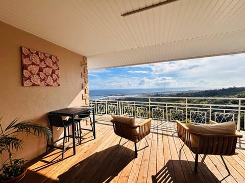 Patio, Natural landscape, View (from property/room), Balcony/Terrace
