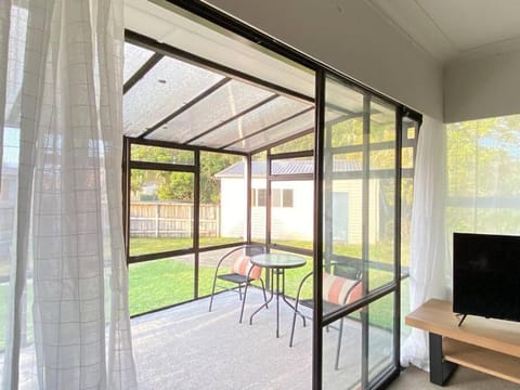 Top Location - Hillcrest Charmer - 3 Bedroom house House in Hamilton