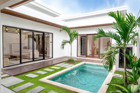 Day, Pool view, Swimming pool