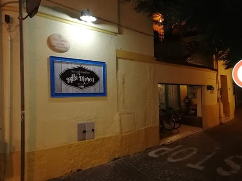 Night, Property logo or sign, Street view