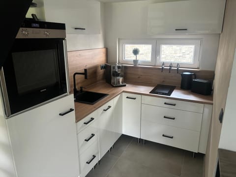 Ferienhaus im Loft Style, Nähe Ramstein Airbase,Netflix,Parkplatz kostenlos Apartment in Rhineland-Palatinate