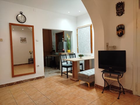 Communal lounge/ TV room, Dining area