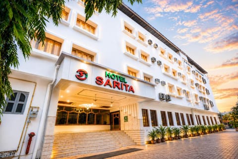 Property building, Facade/entrance