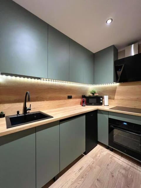 Studio 7- A chic urban hideaway, 10min walk to city center Apartment in Timisoara