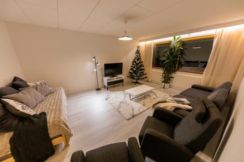 Living room, Photo of the whole room, Seating area