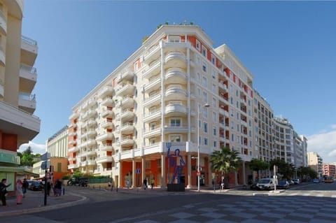 Villa Kappas - B42 Promenade des Anglais Apartment in Nice