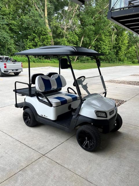 Okoboji Lakeside Retreat in Arnolds Park House in Arnolds Park