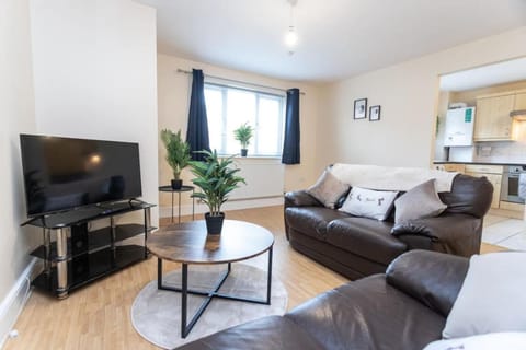 Communal lounge/ TV room, TV and multimedia, Living room, Seating area