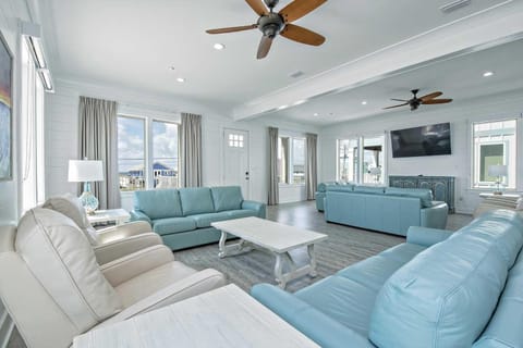 GET Together House in West Beach