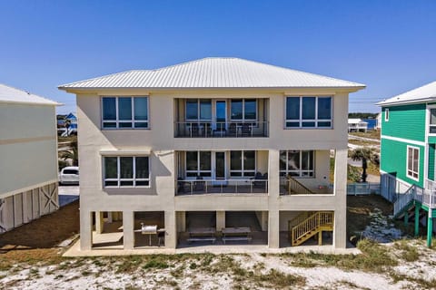 Southern Belle House in West Beach