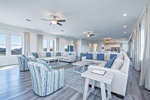 Sunset Oasis 10 Bedroom House in West Beach