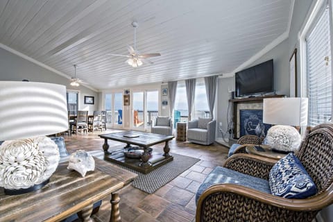 West Beach Bungalow House in West Beach