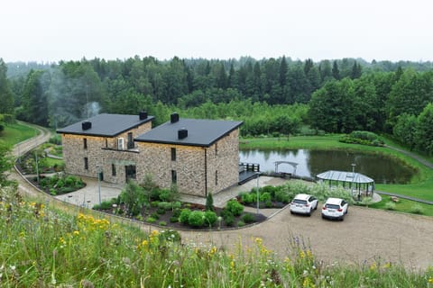 Property building, Patio, Garden