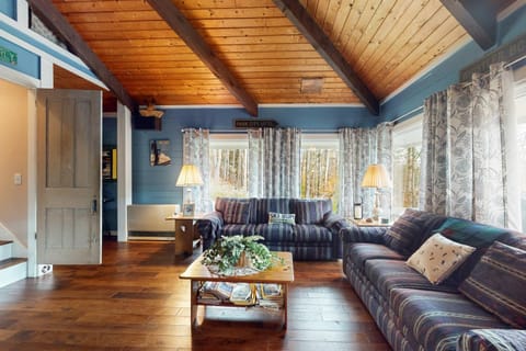 Cabin By The Trees Cabin in Warren