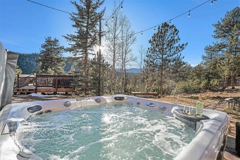 Spacious Mountain Lodge with Hot Tub and Game Room House in Bailey
