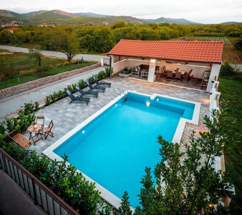 Central Dalmatian Pool&Grill House Apartment in Šibenik-Knin County, Croatia