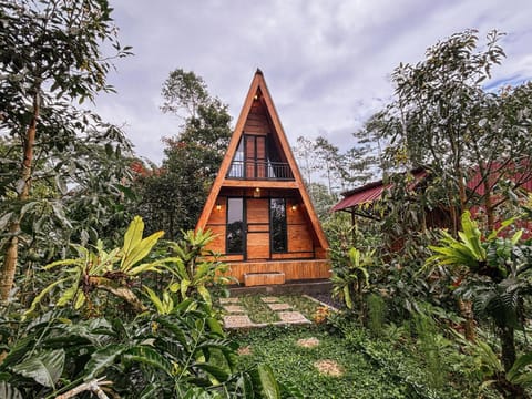 Property building, Day, Natural landscape, Garden