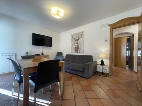 Communal lounge/ TV room, Living room