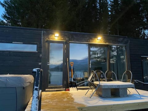 Aurora Lodge Retreat Apartment in Troms Og Finnmark