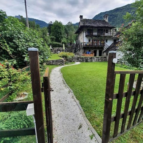 Garden, Garden view