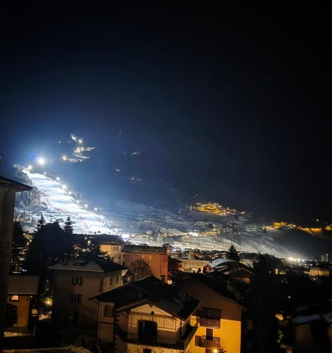 Appartamento 110mq Zona Terme posto auto privato Apartment in Bormio