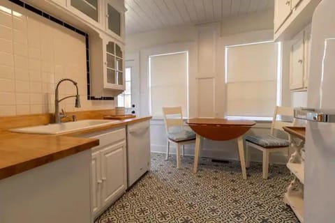 The Blake Cottage by StayLage House in Ozark Mountains