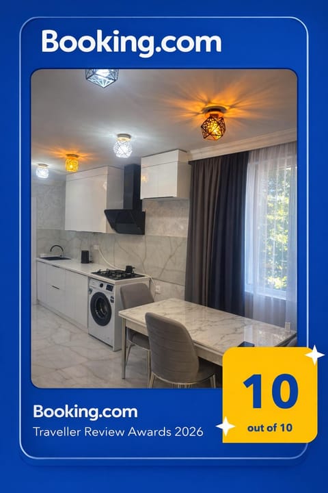 Kitchen or kitchenette, washing machine